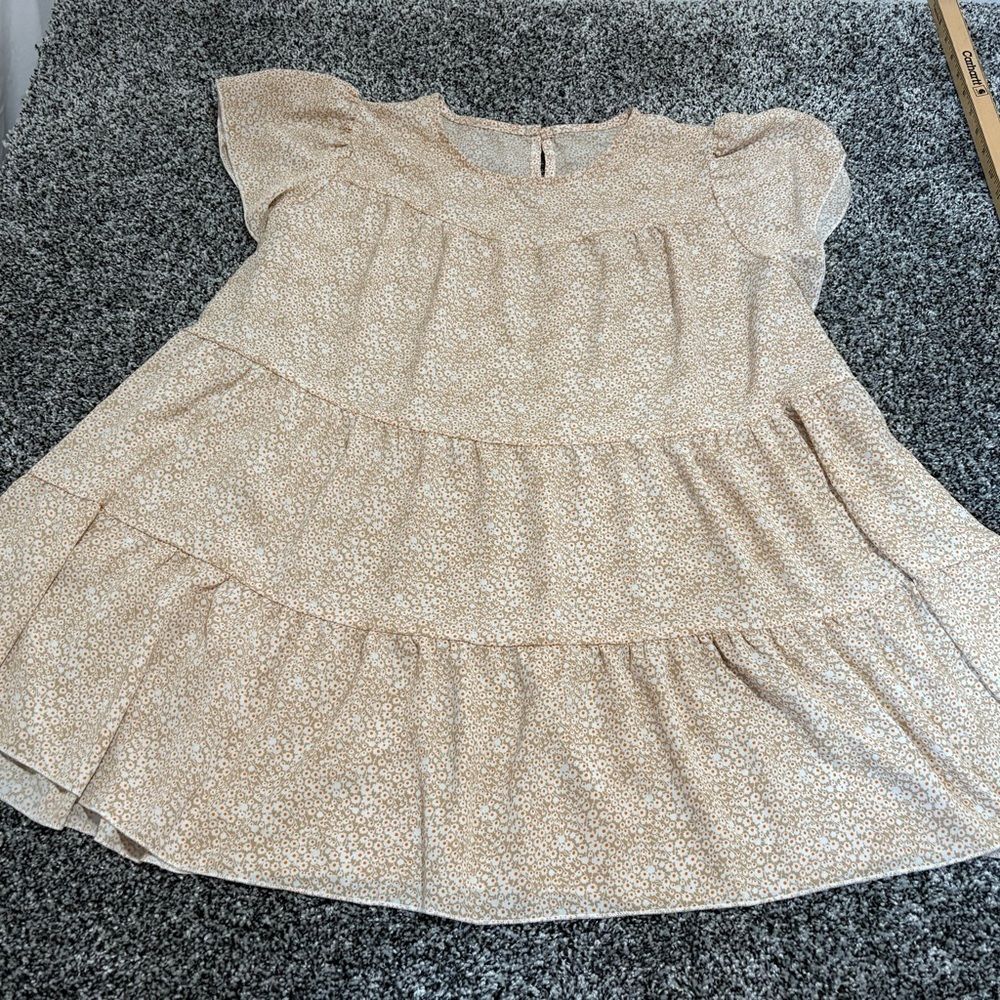 SHEIN woman’s Charming Cream blouse with floral xl